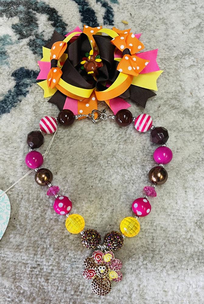 Turkey Bow and Necklace Set