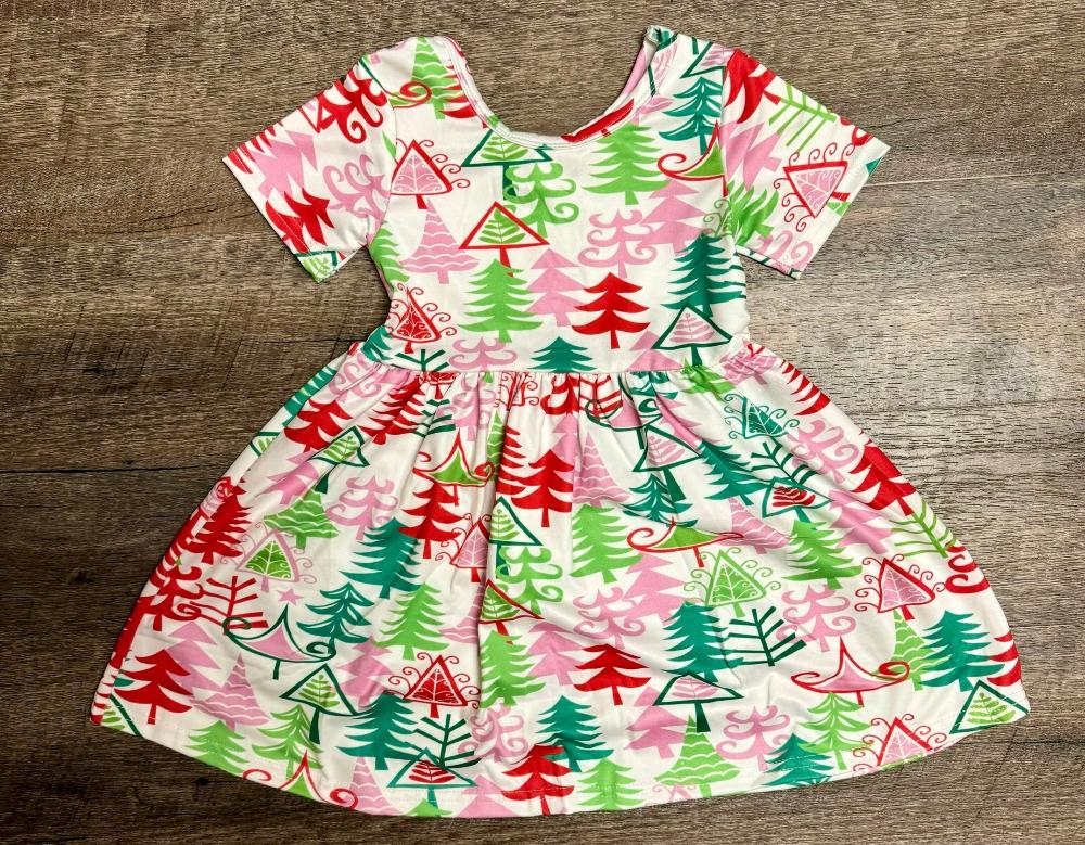 Christmas Tree Twirl