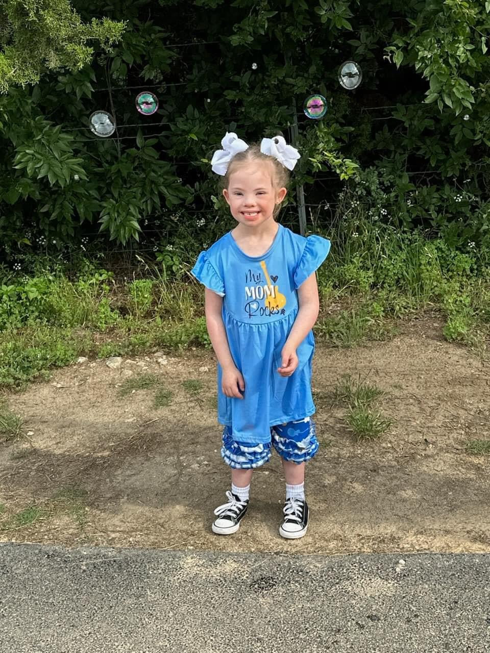 Custom My Mom Rocks Ruffle Set